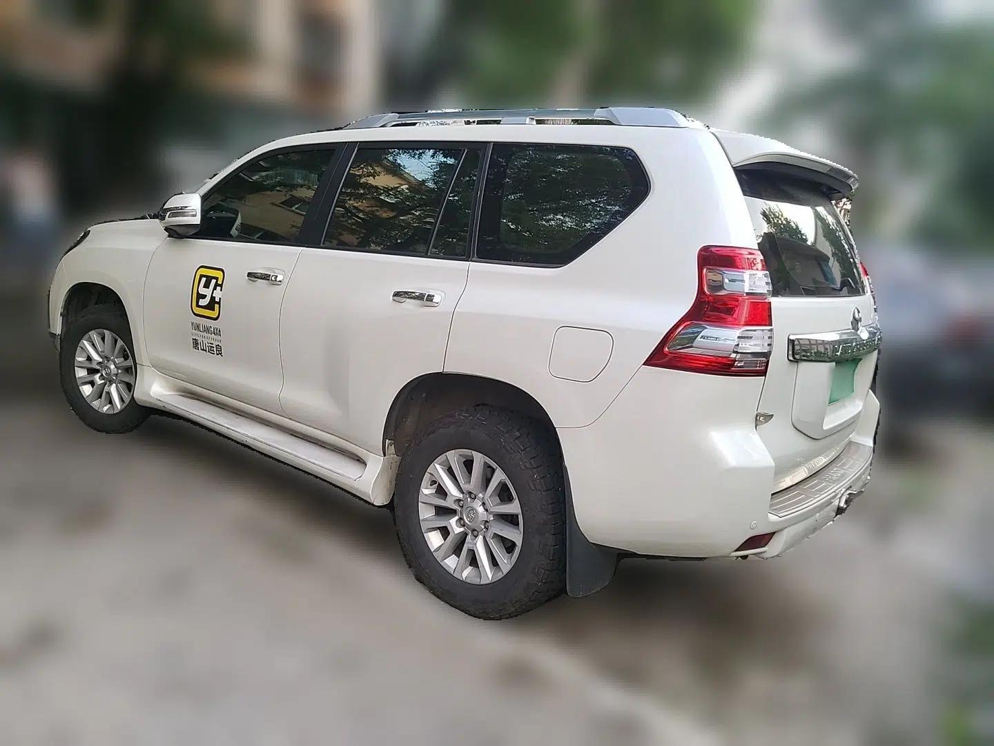Toyota Prado Prado (parallel import), 2.7L, 7 seats, with sunroof and underbody-mounted spare tire — миниатюра 4