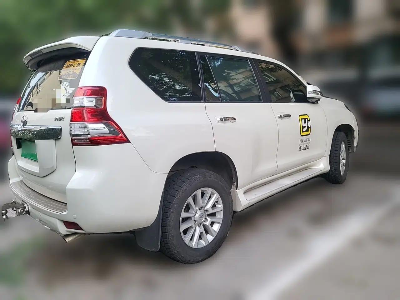 Toyota Prado Prado (parallel import), 2.7L, 7 seats, with sunroof and underbody-mounted spare tire — миниатюра 6