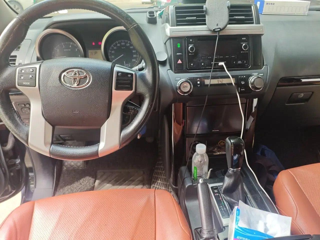 Toyota Prado 2014 2.7L Automatic Luxury Edition — миниатюра 9
