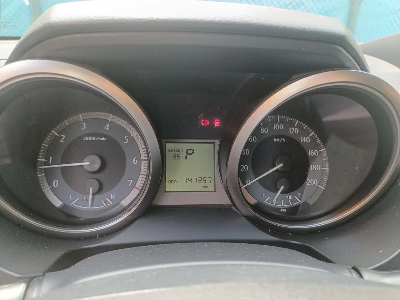 Toyota Prado 2016 2.7L Automatic Standard Edition — миниатюра 11