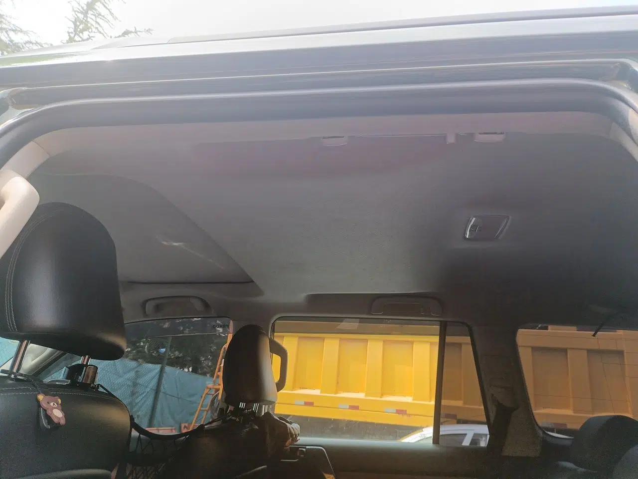 Toyota Prado 2016 2.7L Automatic Standard Edition — миниатюра 18