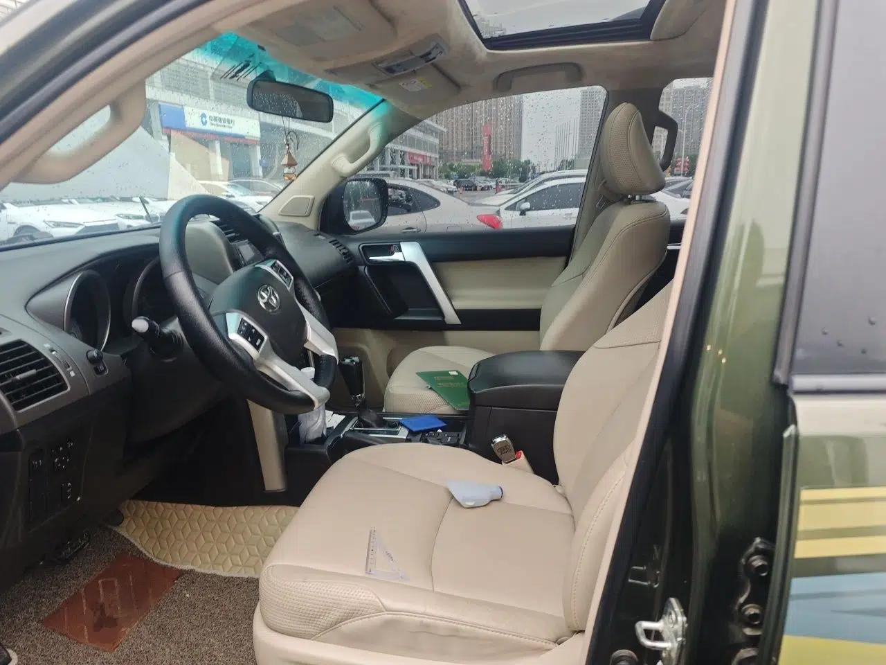 Toyota Prado 2010 4.0L Automatic TX-L — миниатюра 15