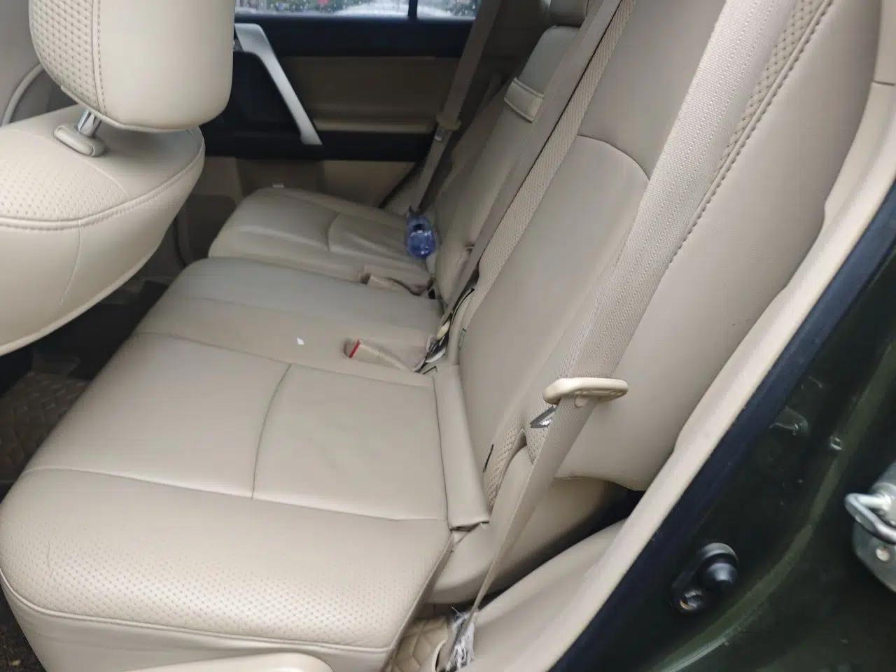 Toyota Prado 2010 4.0L Automatic TX-L — миниатюра 17