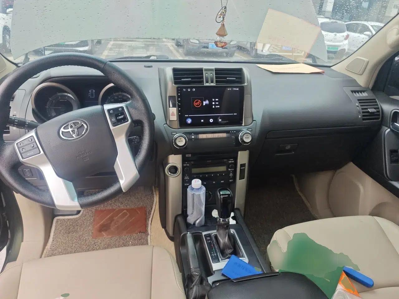 Toyota Prado 2010 4.0L Automatic TX-L — миниатюра 9