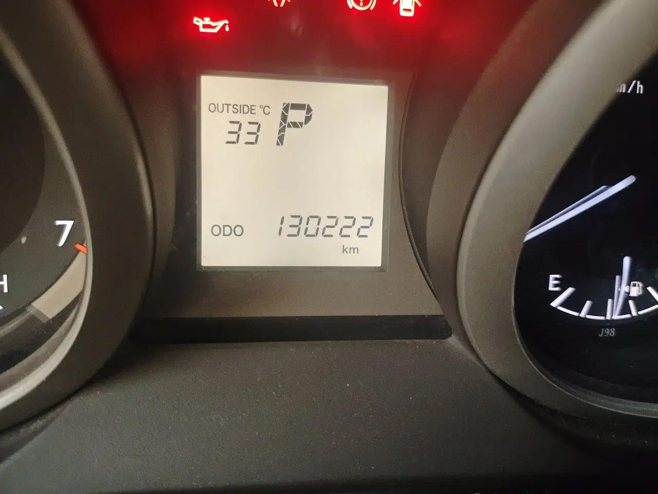 Toyota Prado Toyota Prado 2012, 2.7L, automatic transmission, 7 seats, gasoline (Middle East-spec parallel import) — миниатюра 12