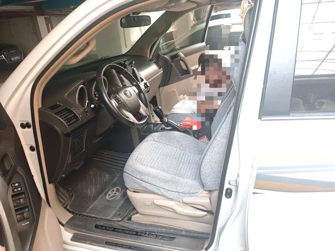 Toyota Prado Toyota Prado 2012, 2.7L, automatic transmission, 7 seats, gasoline (Middle East-spec parallel import) — миниатюра 15
