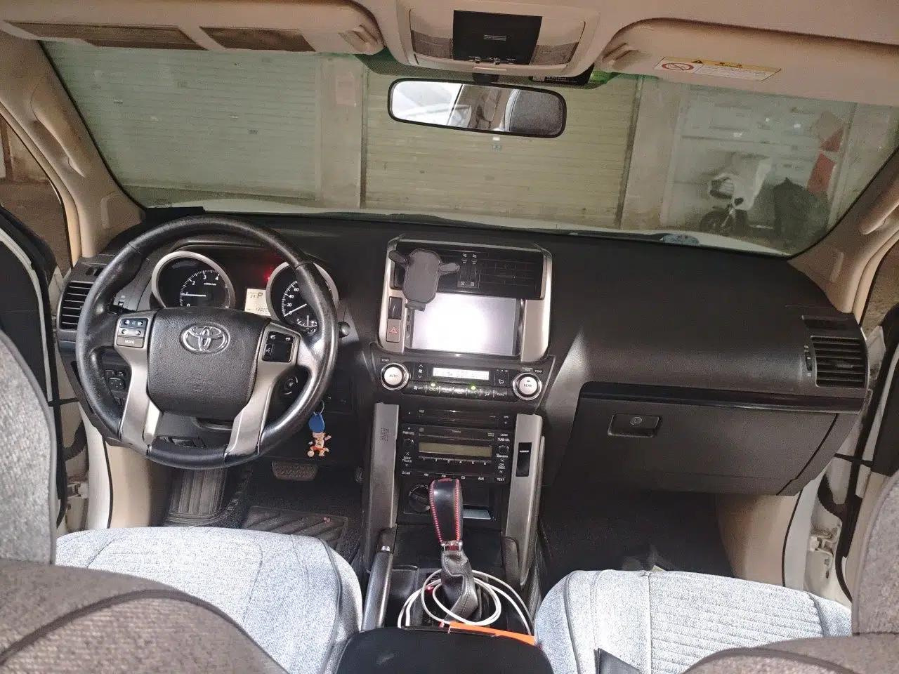 Toyota Prado Toyota Prado 2012, 2.7L, automatic transmission, 7 seats, gasoline (Middle East-spec parallel import) — миниатюра 9