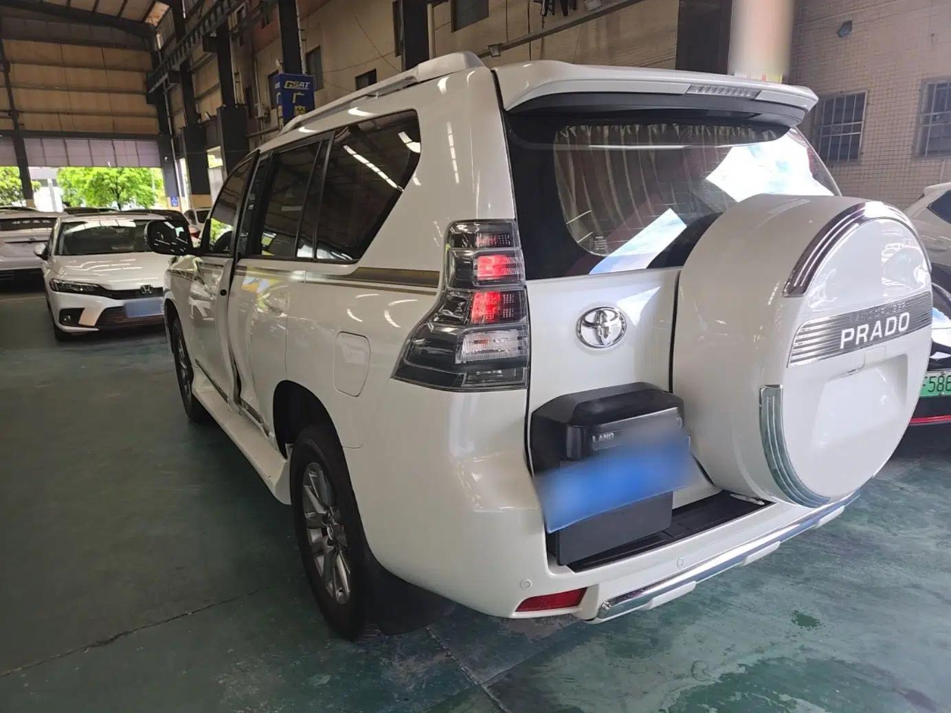 Toyota Prado 2017 2700 TXL Middle East Edition — миниатюра 4