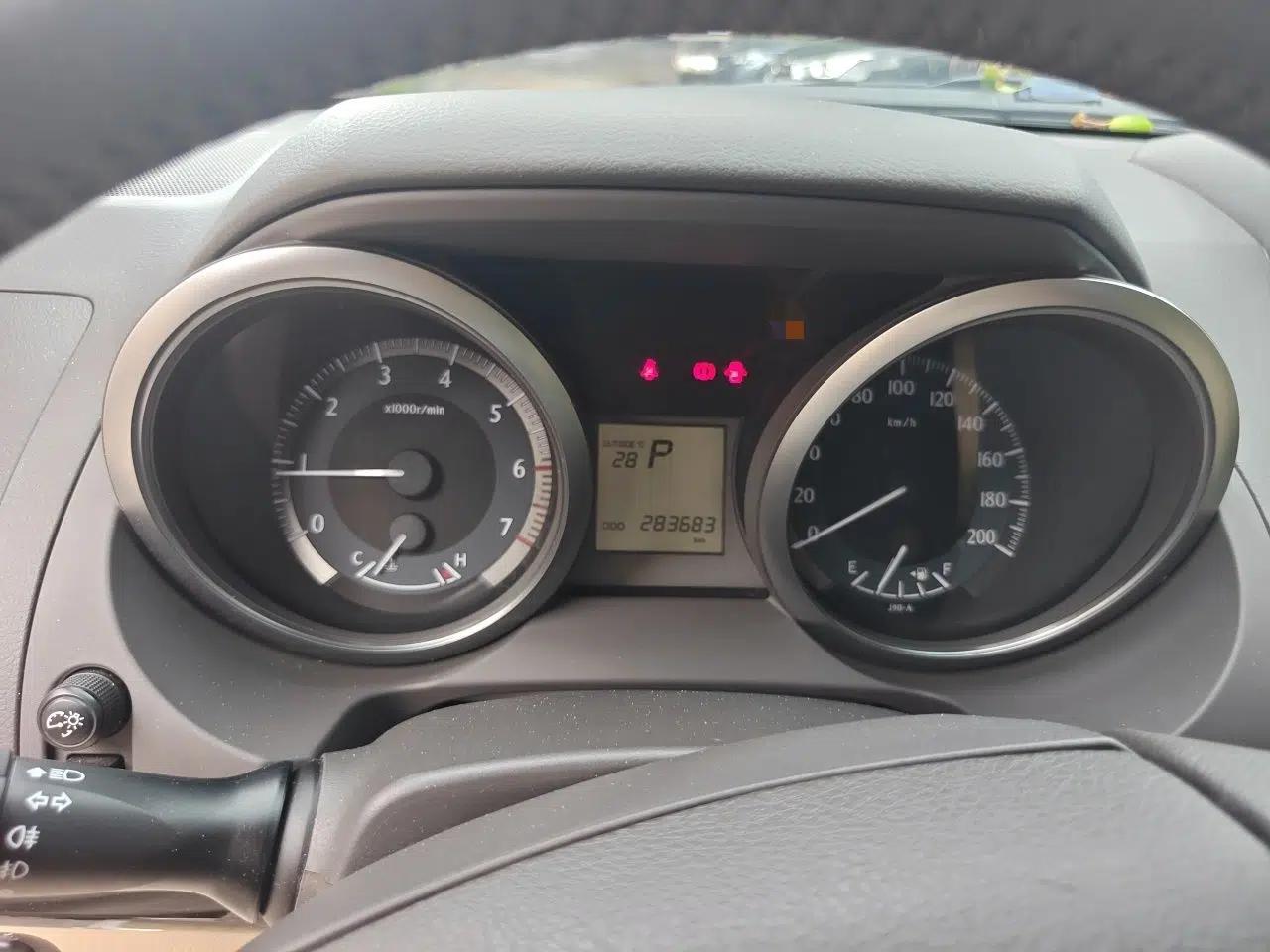 Toyota Prado Prado Land Cruiser 2017, 4.0L, automatic, 7 seats, gasoline, parallel import — миниатюра 11