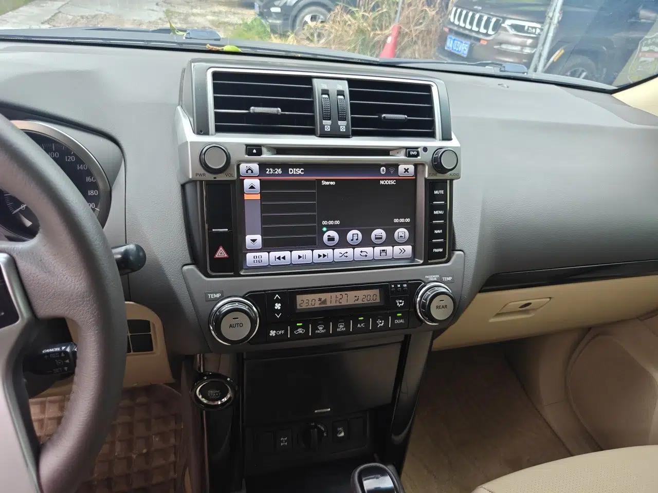 Toyota Prado Prado Land Cruiser 2017, 4.0L, automatic, 7 seats, gasoline, parallel import — миниатюра 13