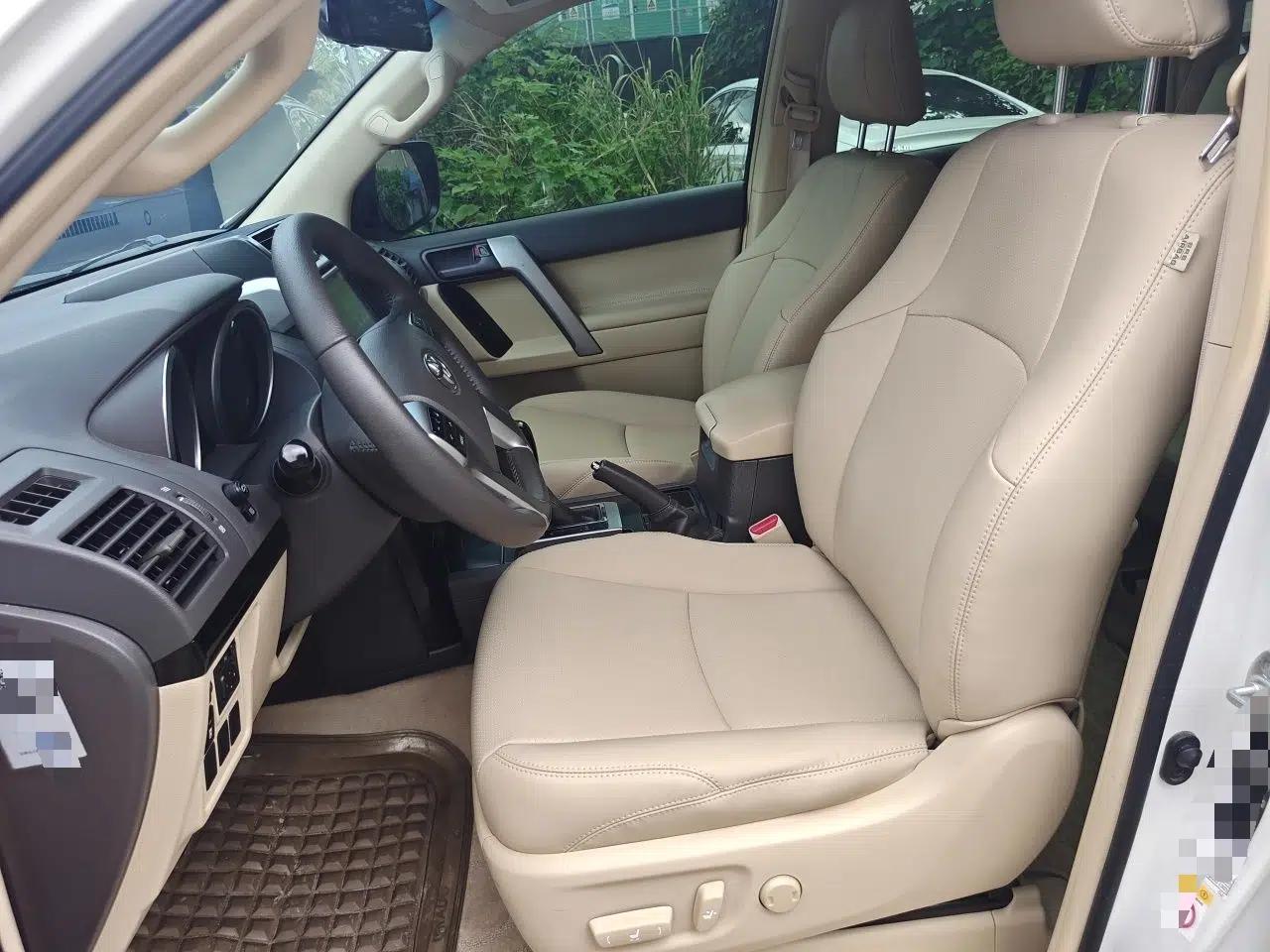 Toyota Prado Prado Land Cruiser 2017, 4.0L, automatic, 7 seats, gasoline, parallel import — миниатюра 15