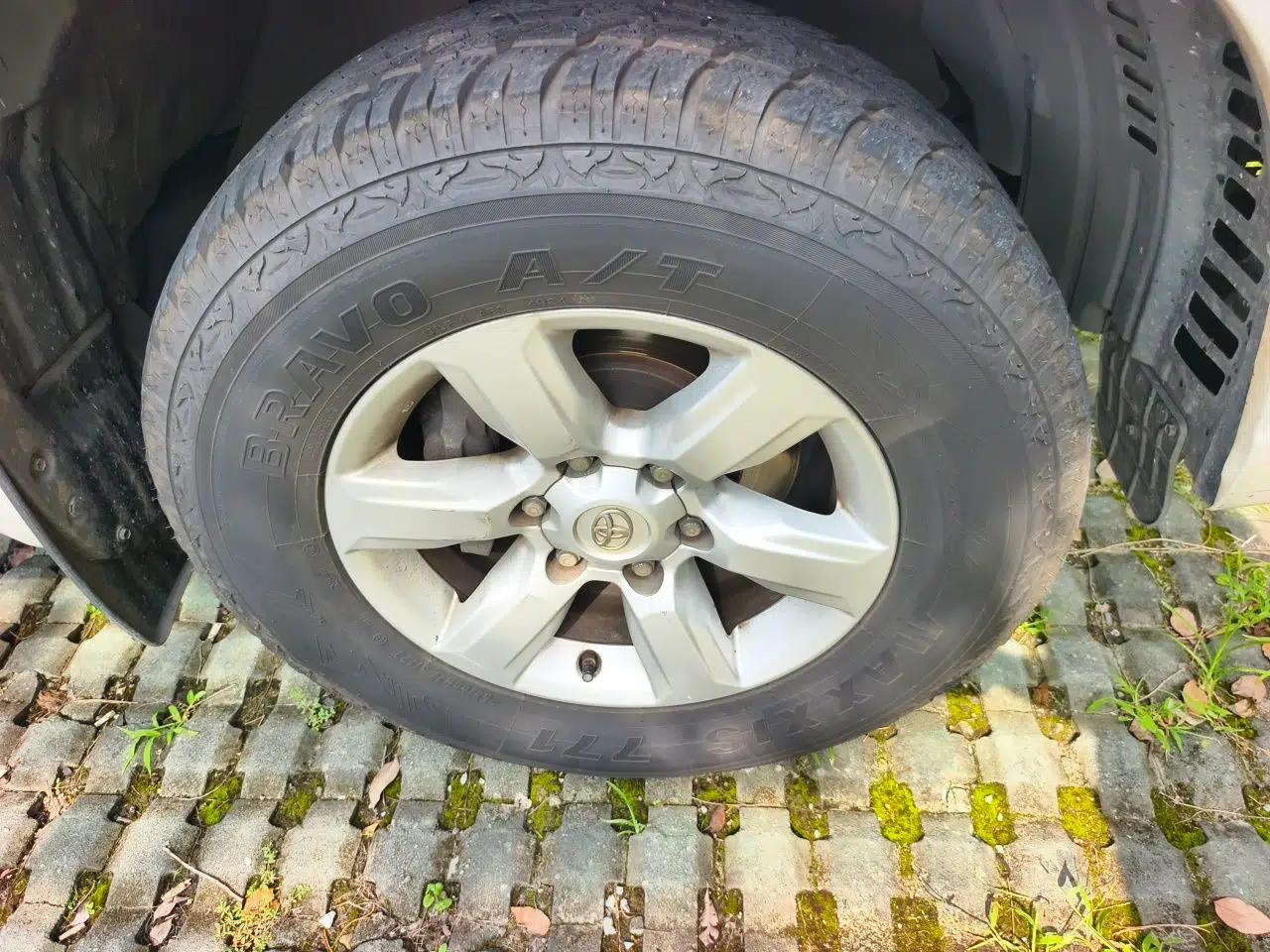 Toyota Prado 2016 3.5L Automatic TX-L NAVI — миниатюра 8