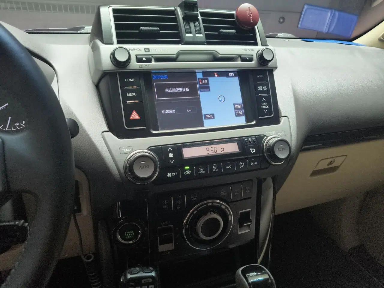 Toyota Prado Toyota Prado 2015, 4.0-liter, seven-seater, automatic transmission, gasoline engine, spare tire mounted on the rear (parallel import) — миниатюра 13