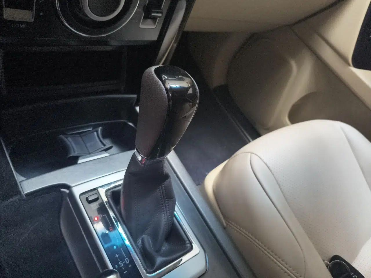 Toyota Prado Toyota Prado 2015, 4.0-liter, seven-seater, automatic transmission, gasoline engine, spare tire mounted on the rear (parallel import) — миниатюра 14