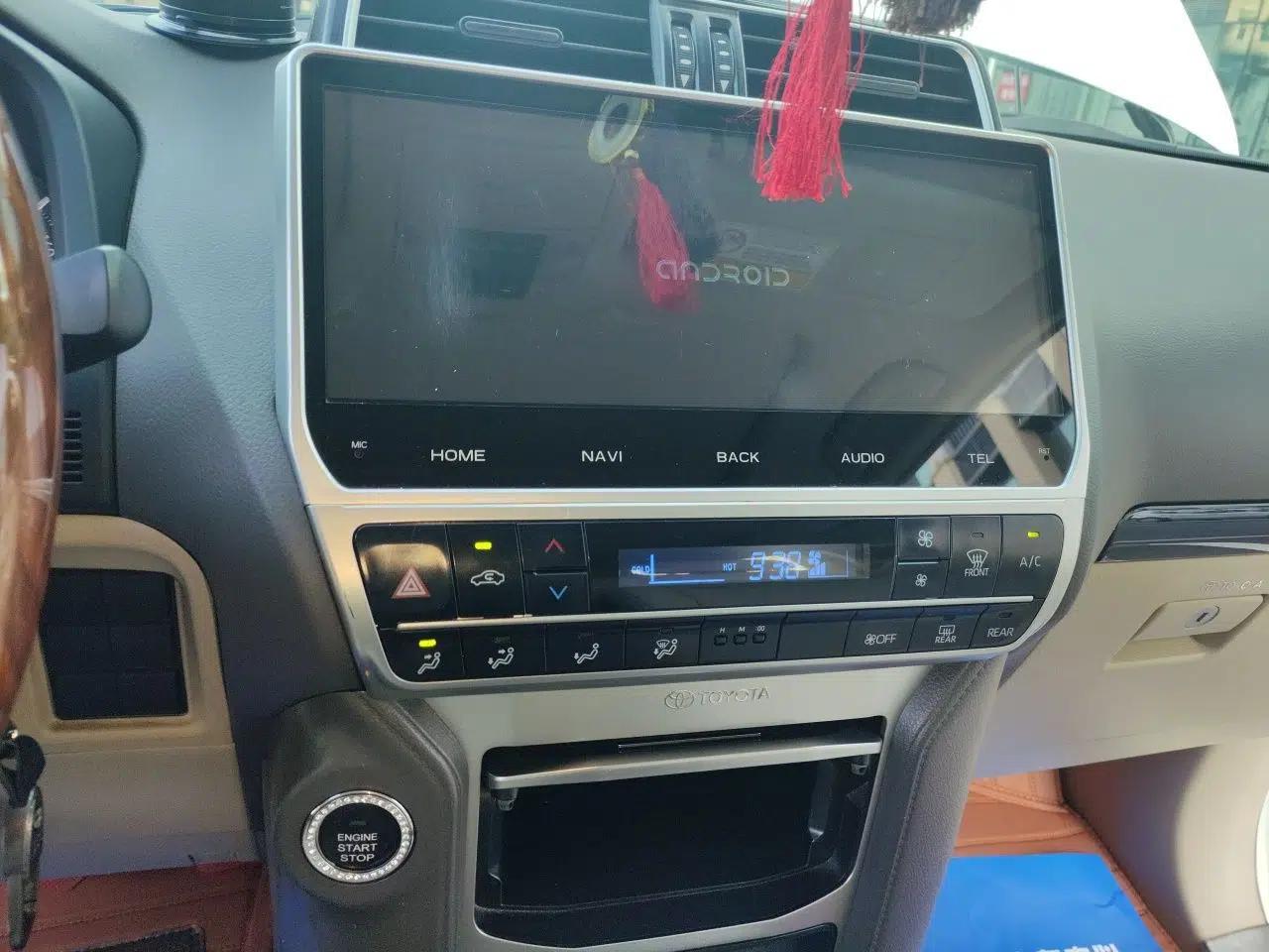 Toyota Prado 2018 Toyota Land Cruiser, 2.7-liter automatic, 7-seater, U.S.-spec (parallel import) — миниатюра 13