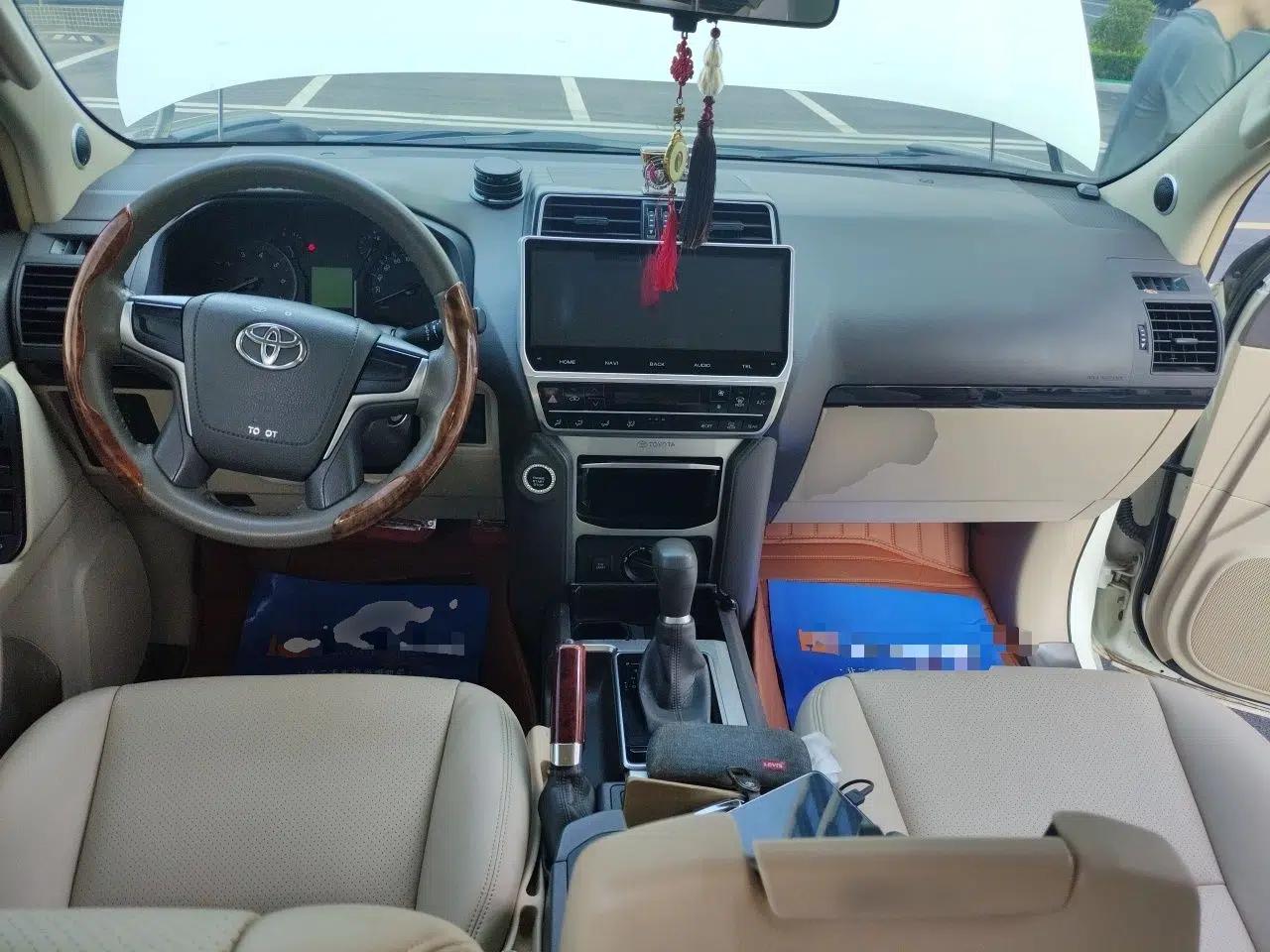 Toyota Prado 2018 Toyota Land Cruiser, 2.7-liter automatic, 7-seater, U.S.-spec (parallel import) — миниатюра 9