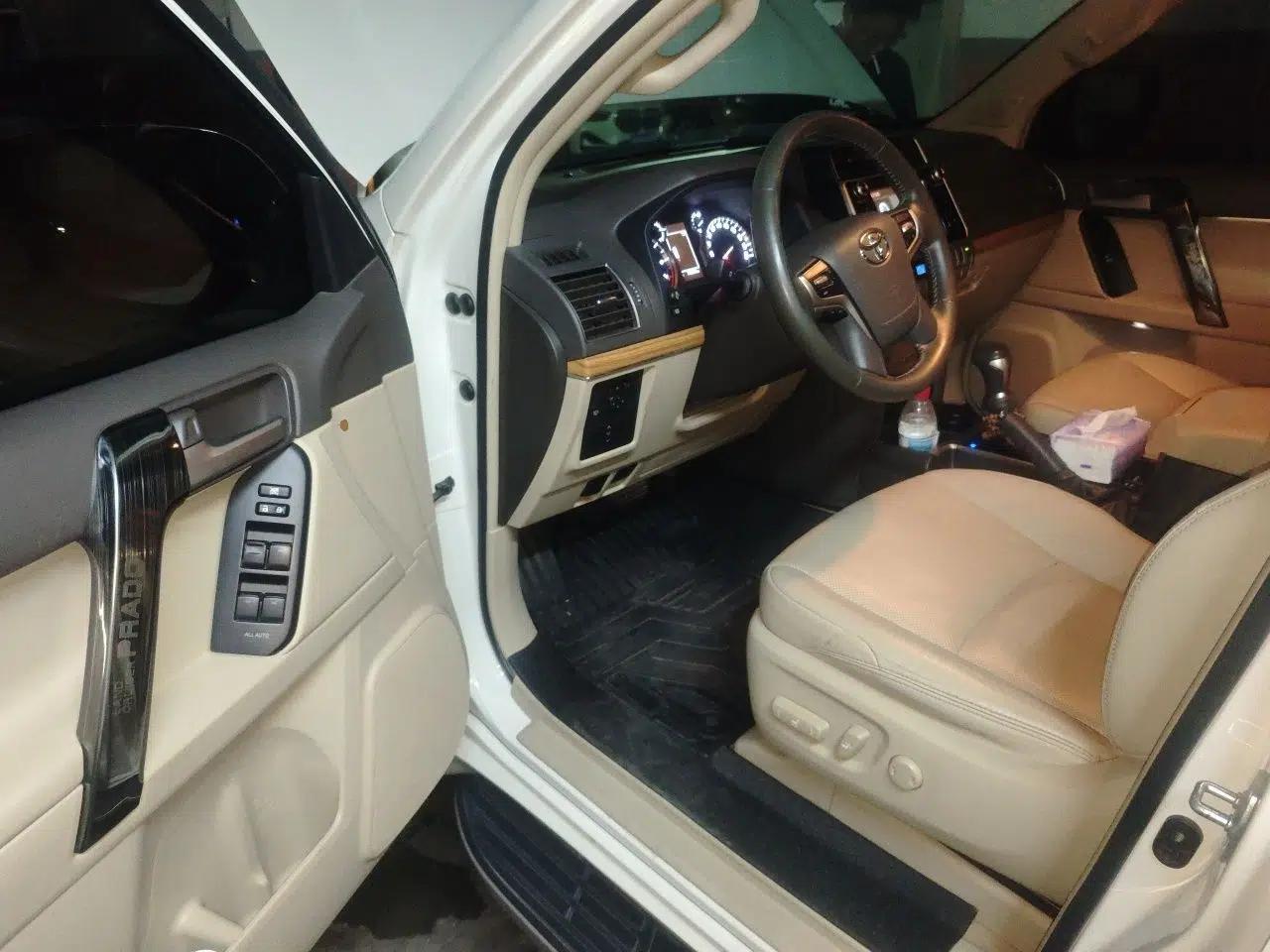 Toyota Prado 2018 3.5L Automatic TX-L — миниатюра 16