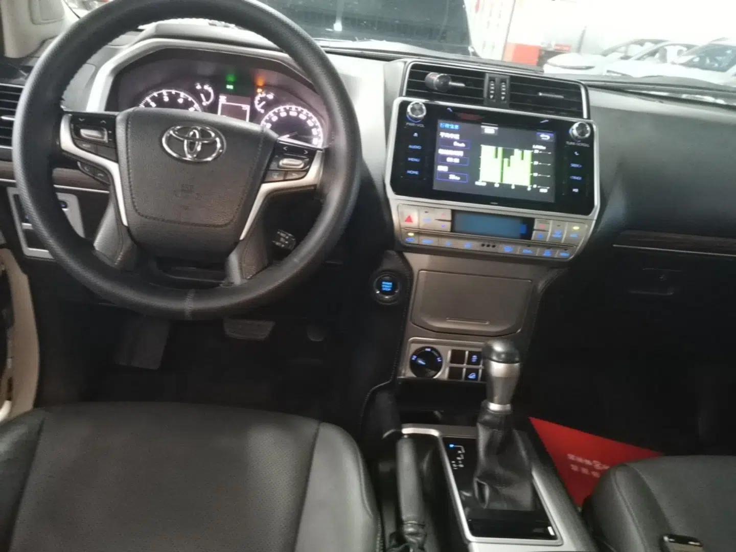 Toyota Prado 2018 3.5L Automatic TX-L with Rear-Mounted Spare Tire — миниатюра 12