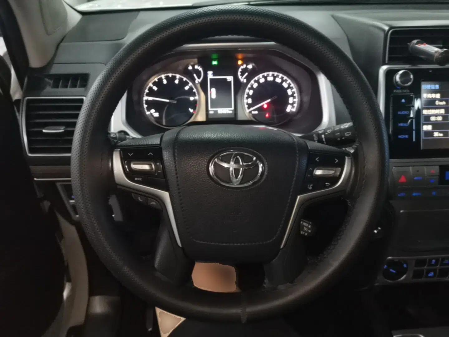 Toyota Prado 2018 3.5L Automatic TX-L with Rear-Mounted Spare Tire — миниатюра 13