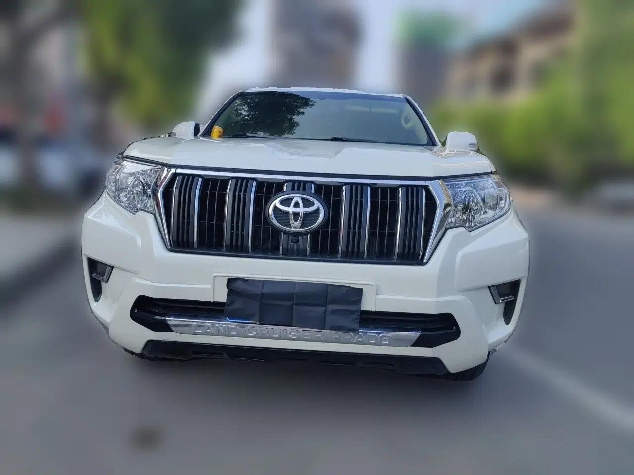 Toyota Prado Prado 3.0T Diesel, Seven-Seater, Automatic (Imported) — миниатюра 2