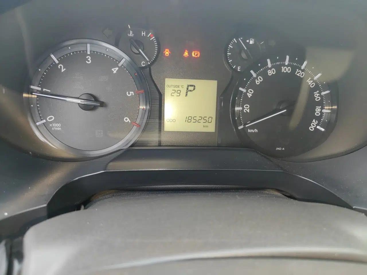 Toyota Prado Prado 3.0T Diesel, Seven-Seater, Automatic (Imported) — миниатюра 12
