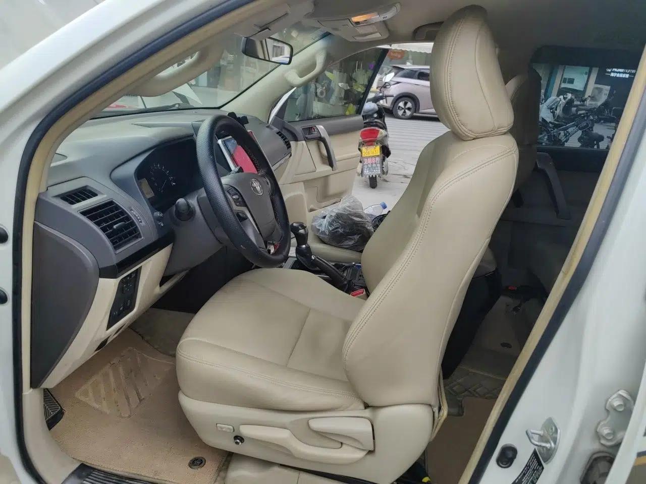 Toyota Prado Prado 3.0T Diesel, Seven-Seater, Automatic (Imported) — миниатюра 15