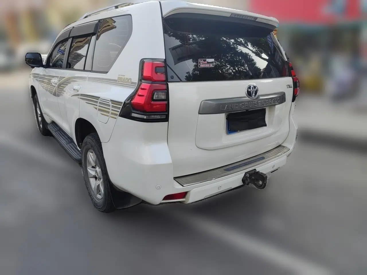 Toyota Prado Prado 3.0T Diesel, Seven-Seater, Automatic (Imported) — миниатюра 4