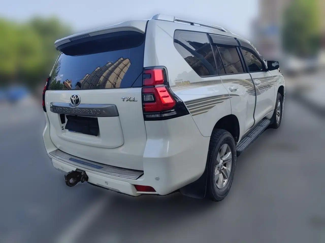 Toyota Prado Prado 3.0T Diesel, Seven-Seater, Automatic (Imported) — миниатюра 6