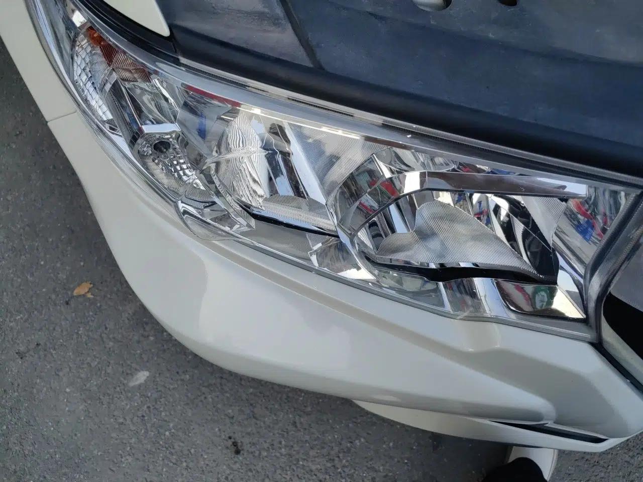 Toyota Prado Prado 3.0T Diesel, Seven-Seater, Automatic (Imported) — миниатюра 7