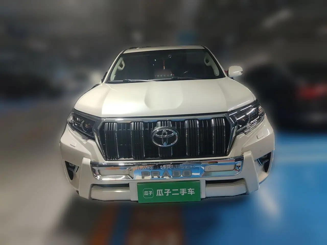 Toyota Prado 2018 3.5L Automatic TX-L with Rear-Mounted Spare Tire — миниатюра 2
