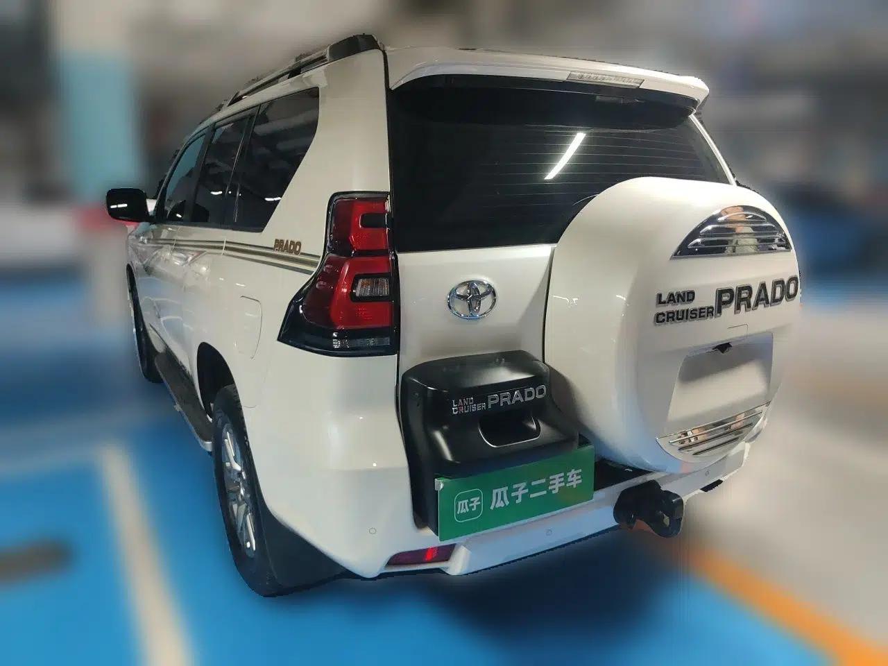 Toyota Prado 2018 3.5L Automatic TX-L with Rear-Mounted Spare Tire — миниатюра 4