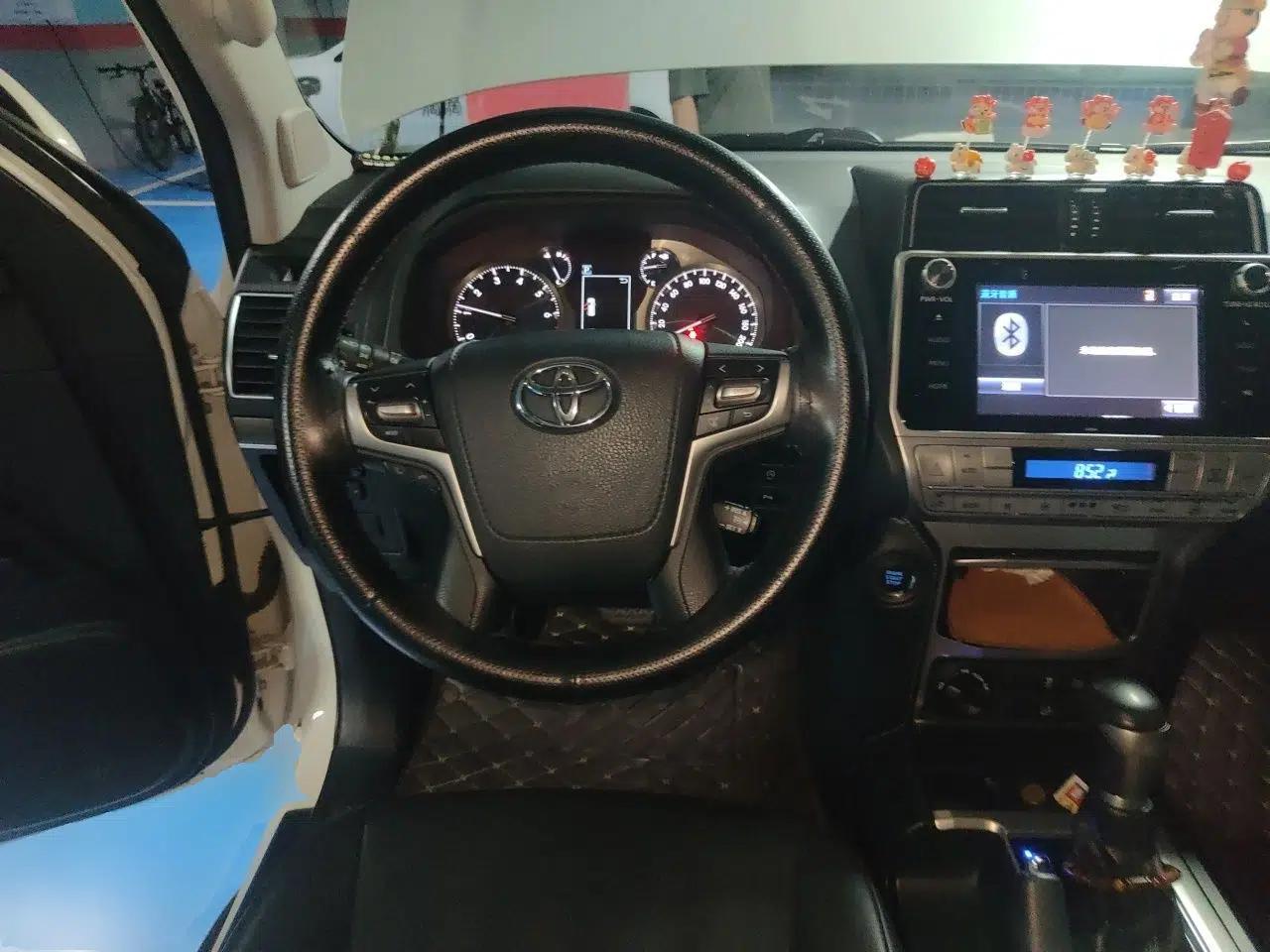 Toyota Prado 2018 3.5L Automatic TX-L with Rear-Mounted Spare Tire — миниатюра 10
