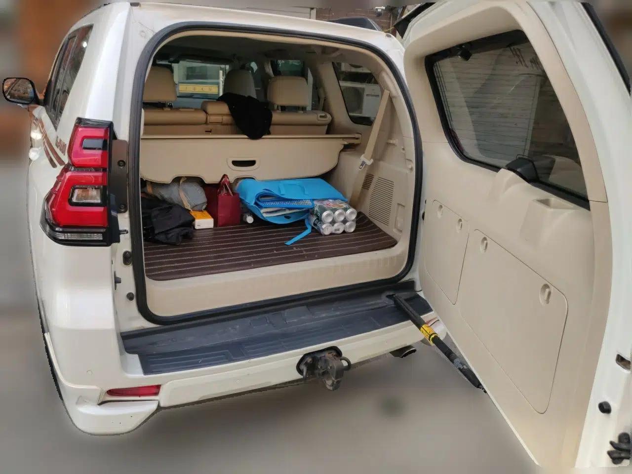 Toyota Prado 2018 3.5L Automatic TX-L — миниатюра 19