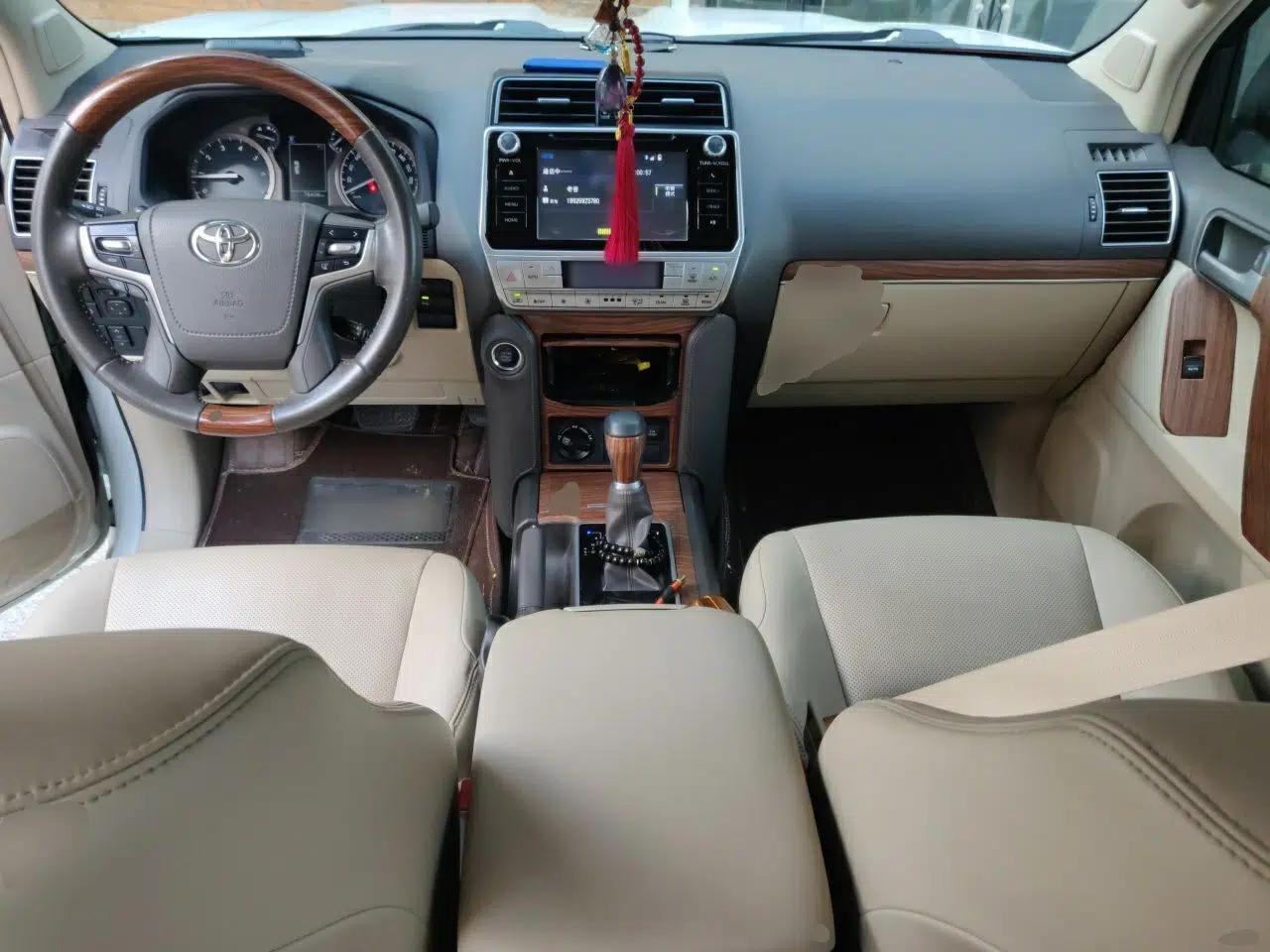 Toyota Prado 2018 3.5L Automatic TX-L — миниатюра 9