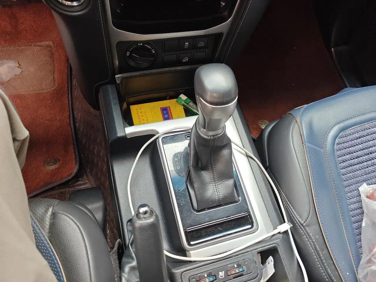 Toyota Prado 2019 3.5L Automatic TX-L Deluxe Edition with Rear-Mounted Spare Tire — миниатюра 14