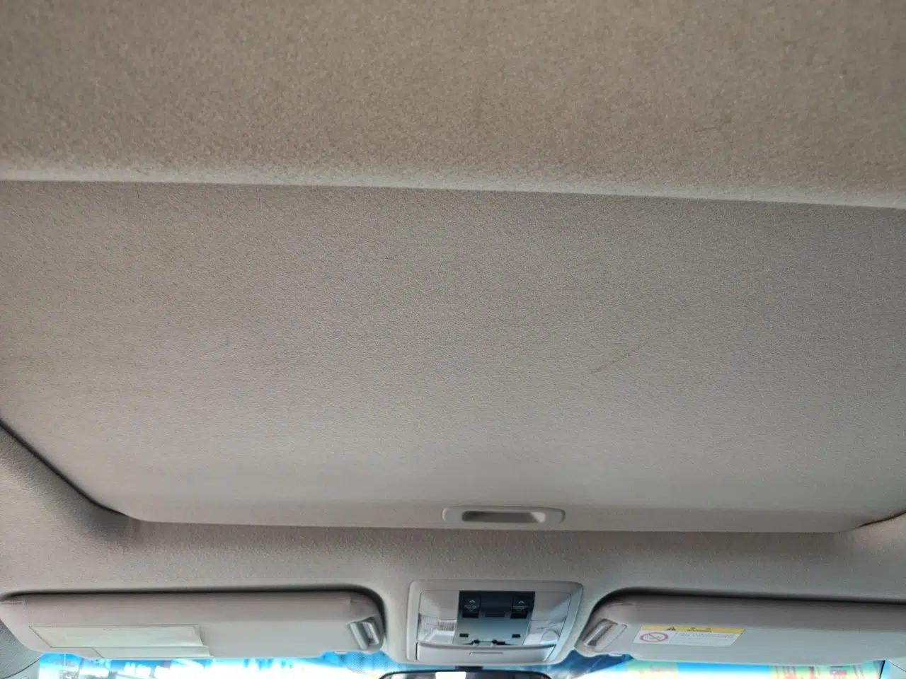 Toyota Prado 2019 3.5L Automatic TX-L Deluxe Edition with Rear-Mounted Spare Tire — миниатюра 18