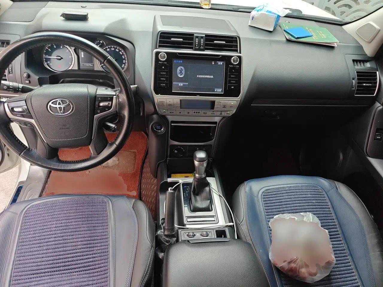 Toyota Prado 2019 3.5L Automatic TX-L Deluxe Edition with Rear-Mounted Spare Tire — миниатюра 9