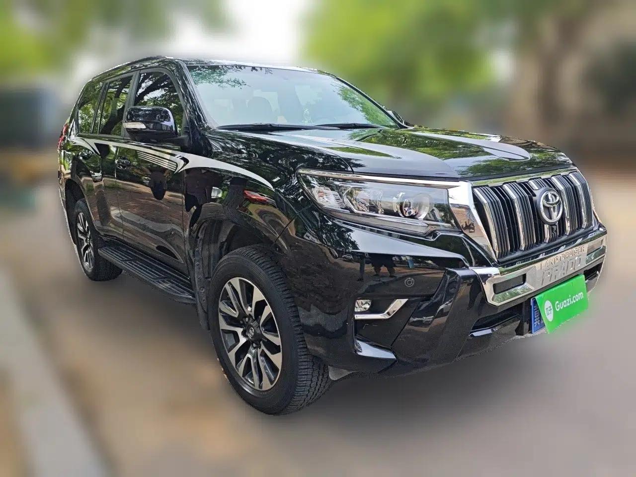 Toyota Prado Prado (parallel import) 2023 model, 4.0L, 7 seats, 9 airbags, sunroof, 7‑seat configuration, rear-mounted spare tire — миниатюра 3