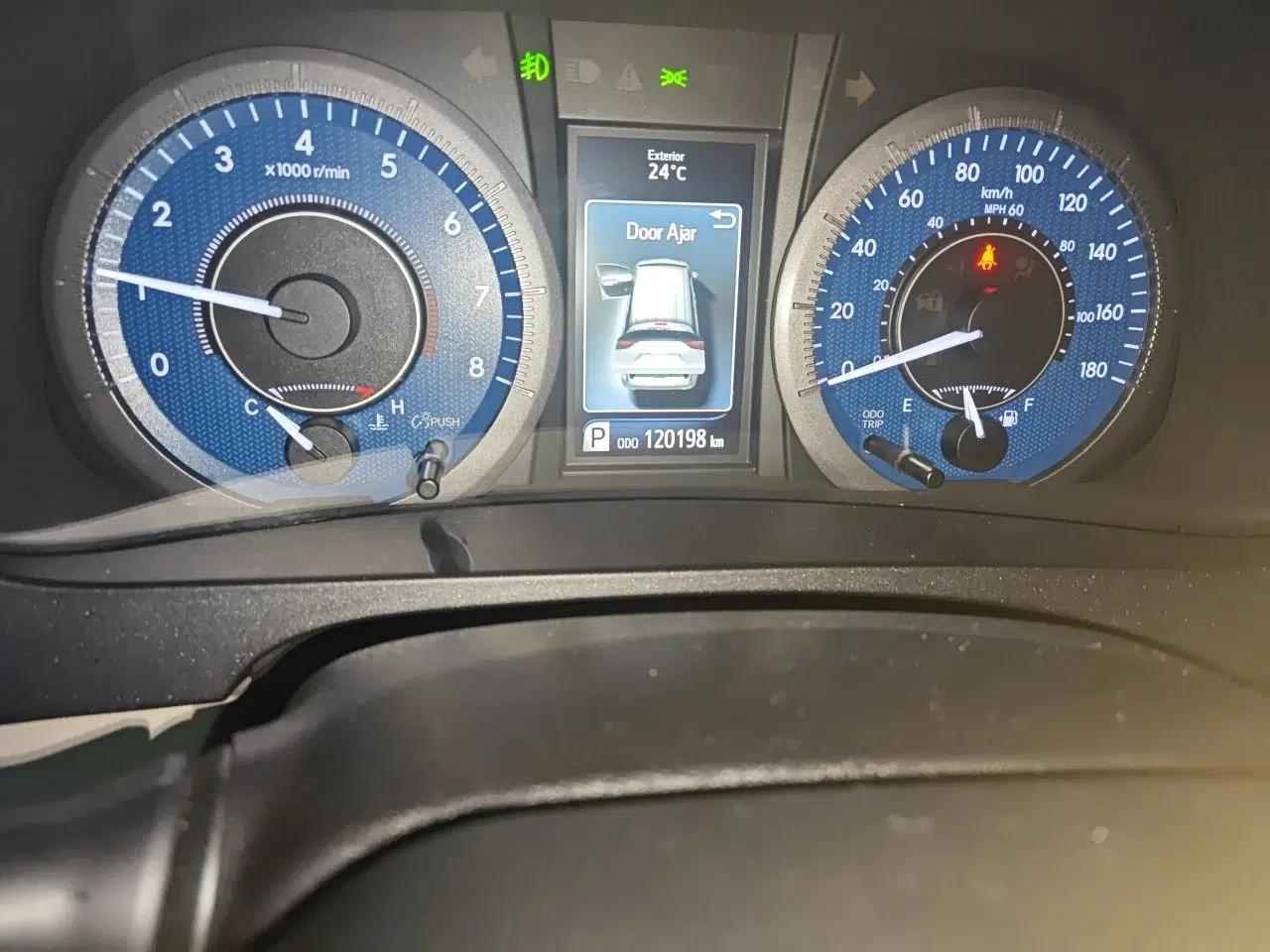 Toyota SIENNA 2019 3.5L Two-Wheel Drive XLE 7 Seats U.S. Specification — миниатюра 12
