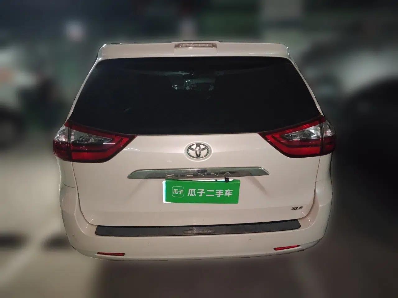 Toyota SIENNA 2019 3.5L Two-Wheel Drive XLE 7 Seats U.S. Specification — миниатюра 5