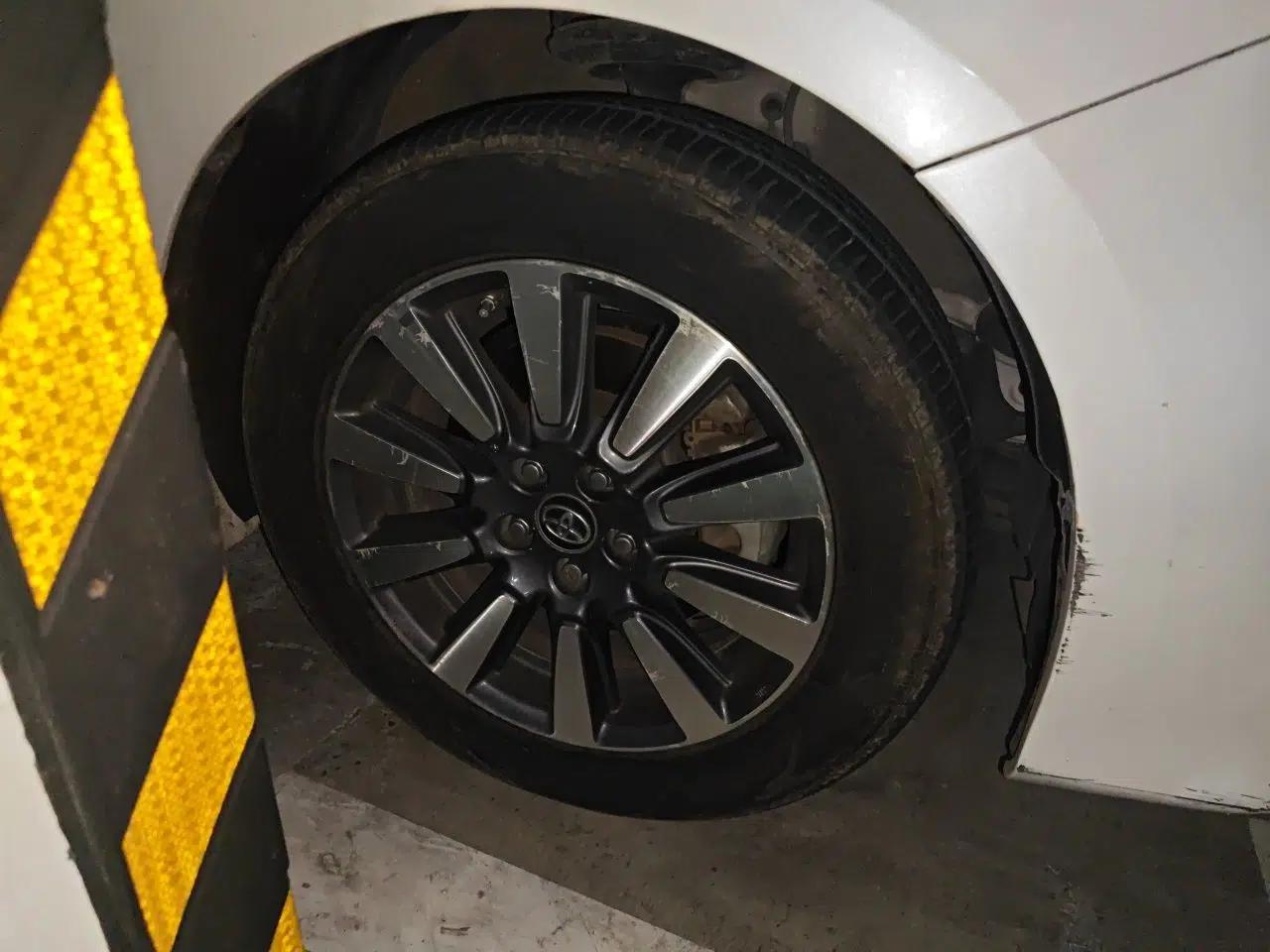 Toyota SIENNA 2019 3.5L Two-Wheel Drive XLE 7 Seats U.S. Specification — миниатюра 8