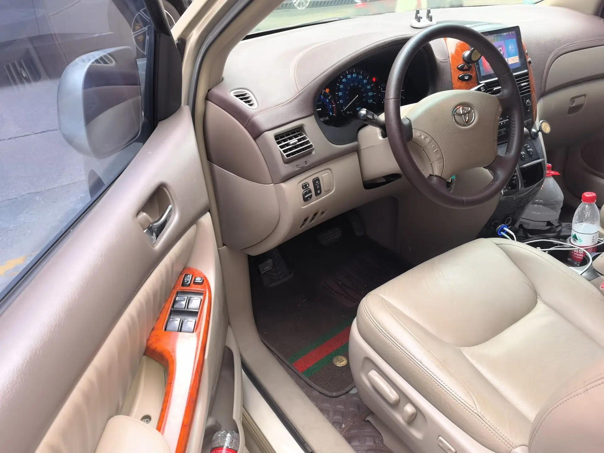 Toyota SIENNA 2009 3.5 automatic 7-seater parallel import — миниатюра 16