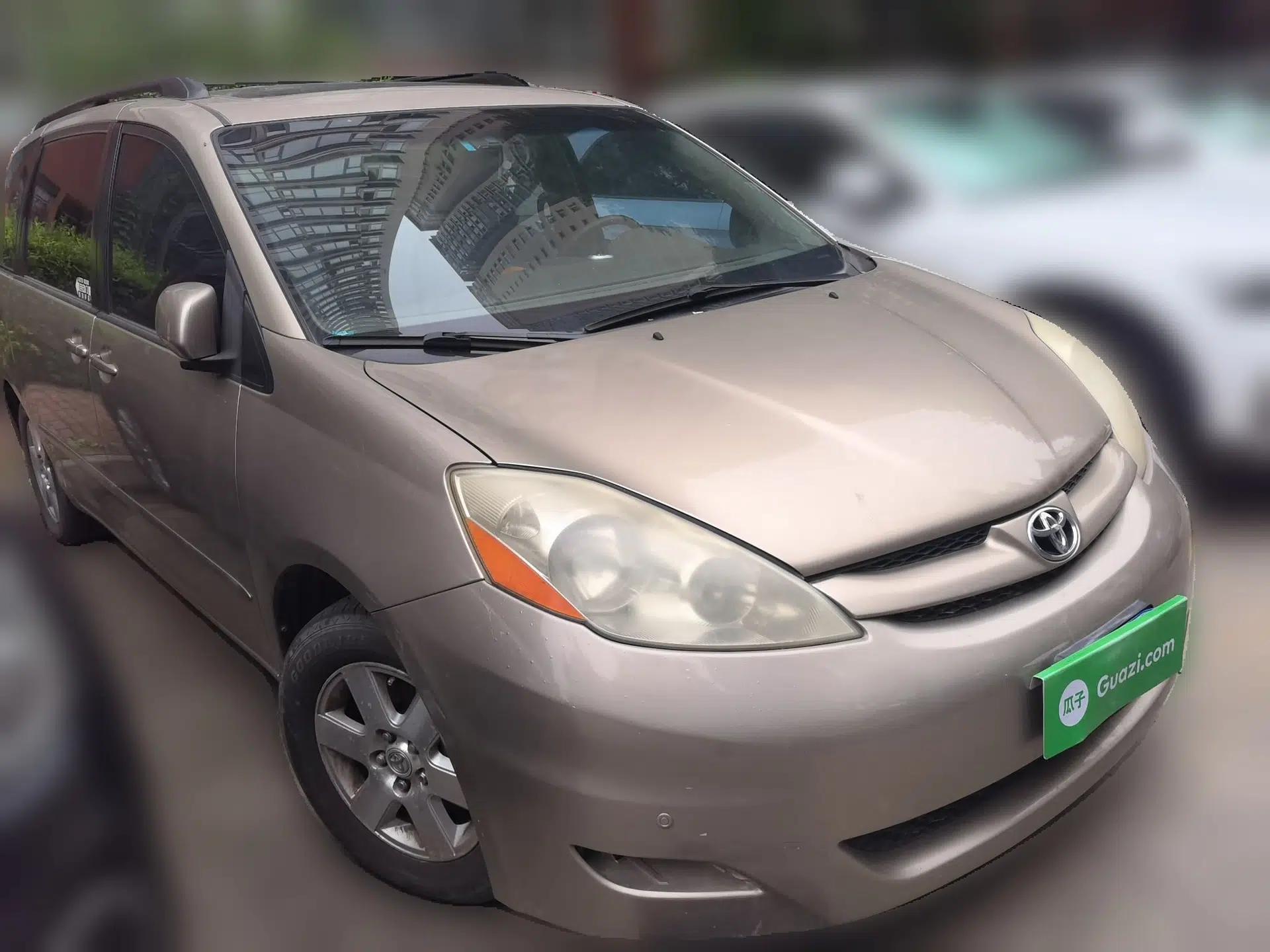 Toyota SIENNA 2009 3.5 automatic 7-seater parallel import — миниатюра 3
