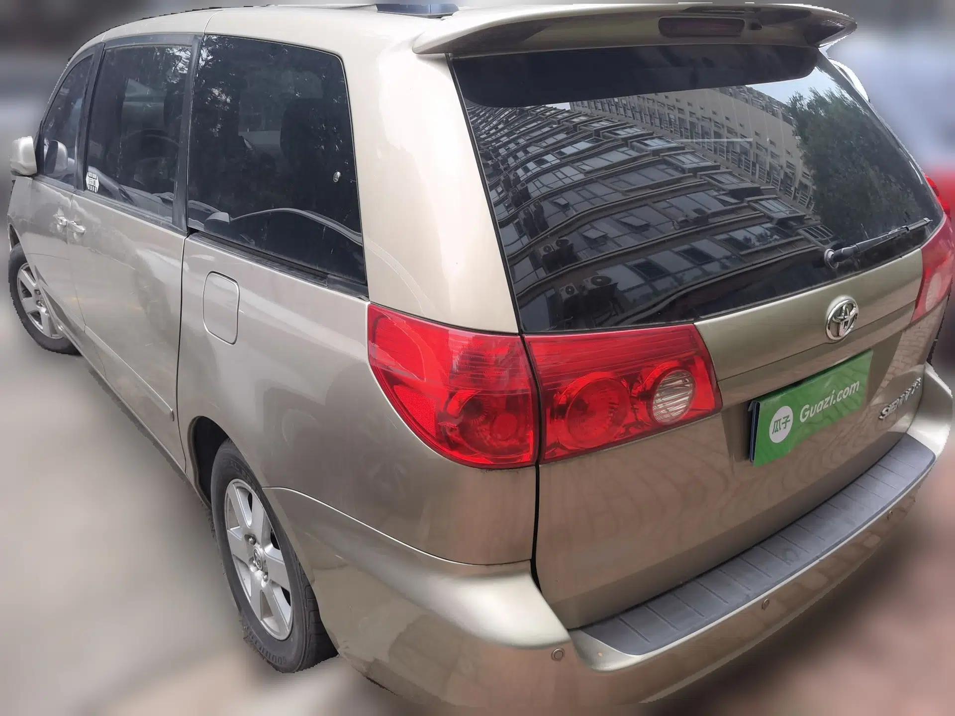 Toyota SIENNA 2009 3.5 automatic 7-seater parallel import — миниатюра 4