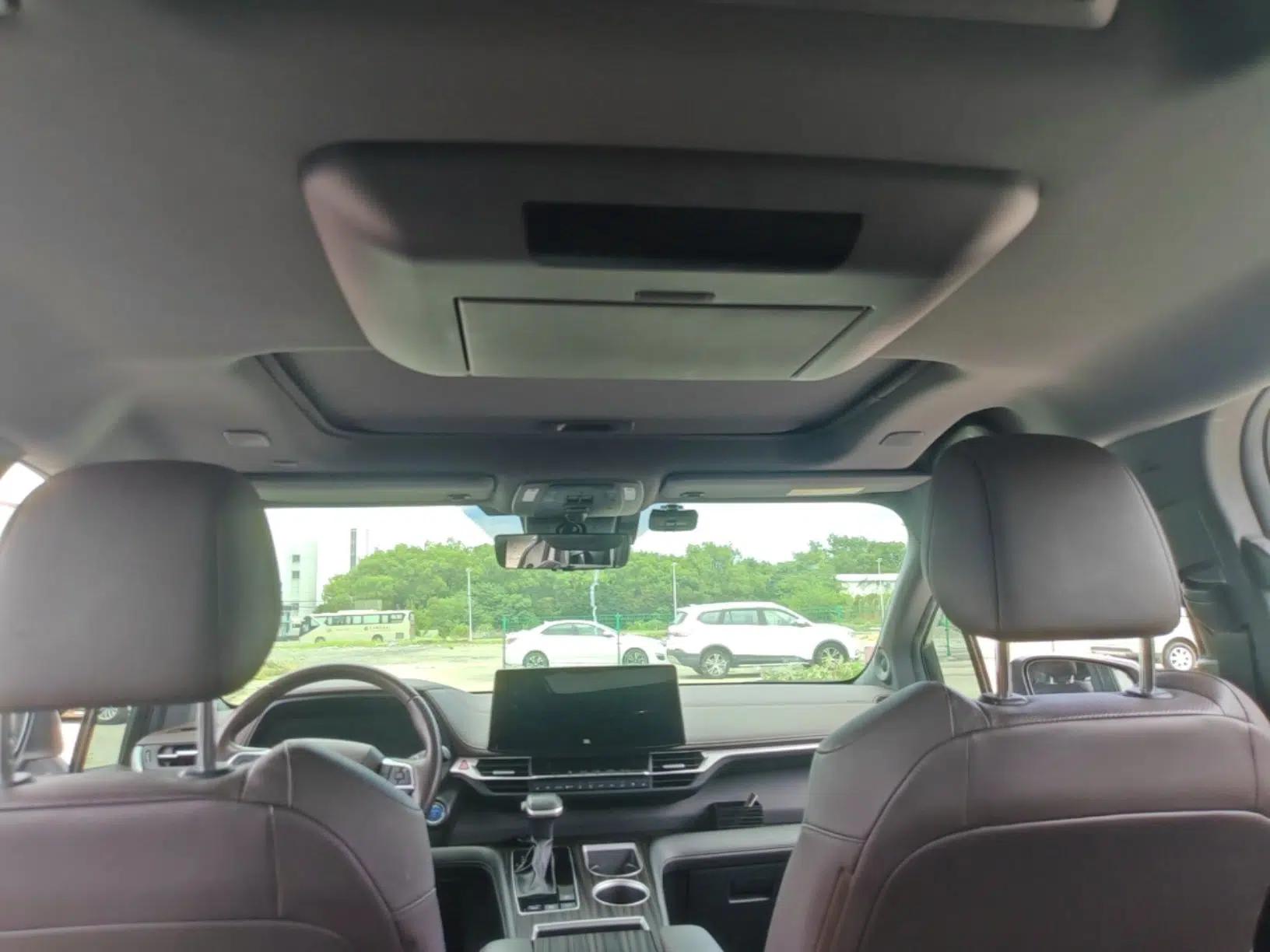 Toyota SIENNA 2021 2.5L Hybrid Platinum Edition — миниатюра 15