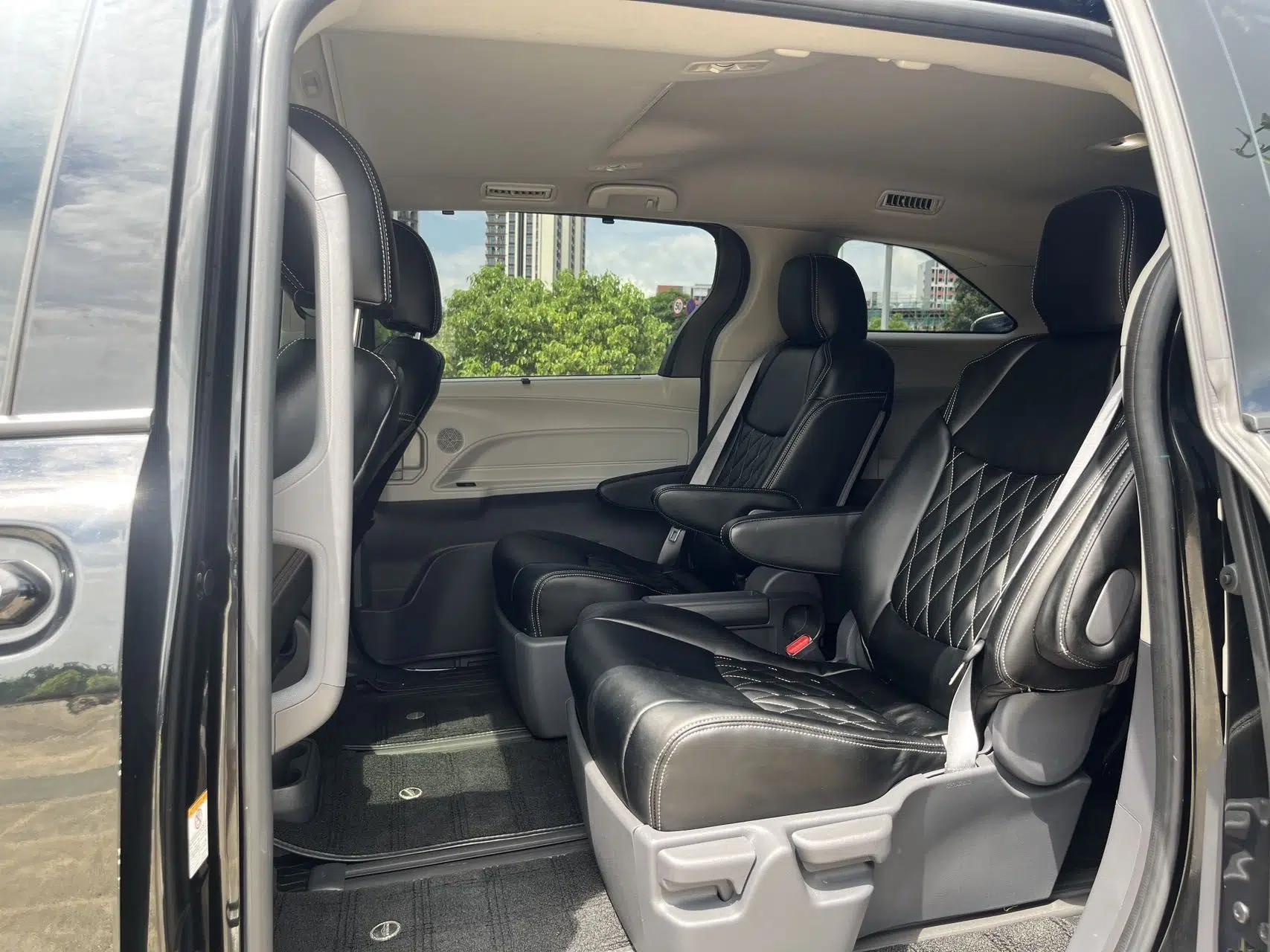Toyota SIENNA 2023 2.5L Hybrid Comfort Edition — миниатюра 20