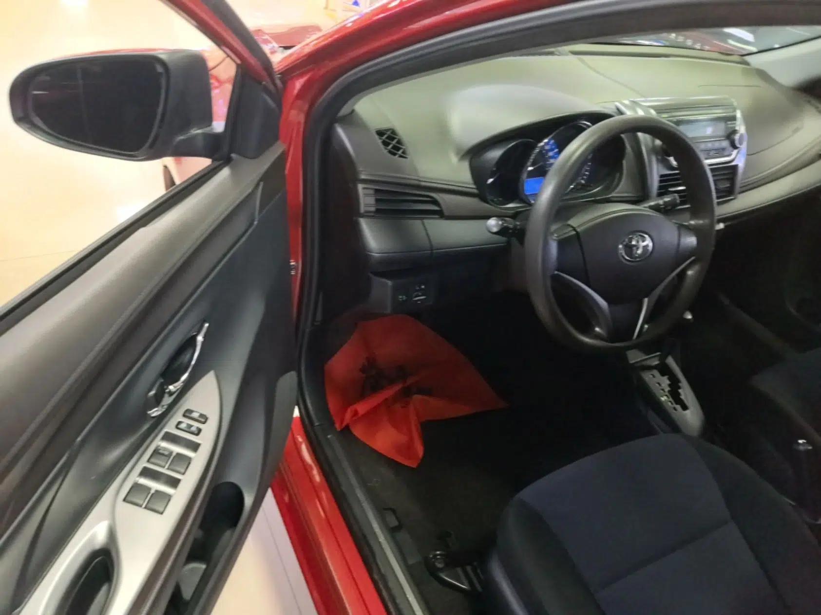Toyota YARiS L Zhi Xuan 2015 1.5E Automatic Charm Edition — миниатюра 18