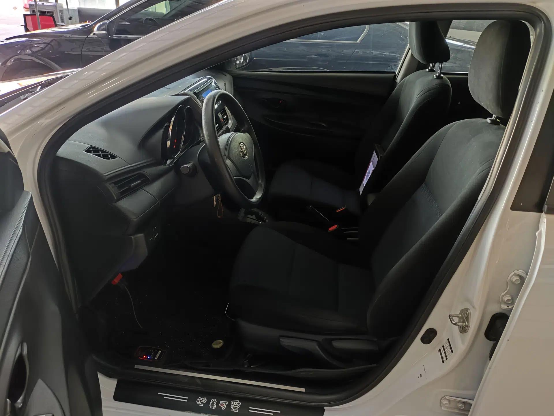 Toyota YARiS L Zhi Xuan 2016 Revised 1.5E CVT Charming Edition — миниатюра 17