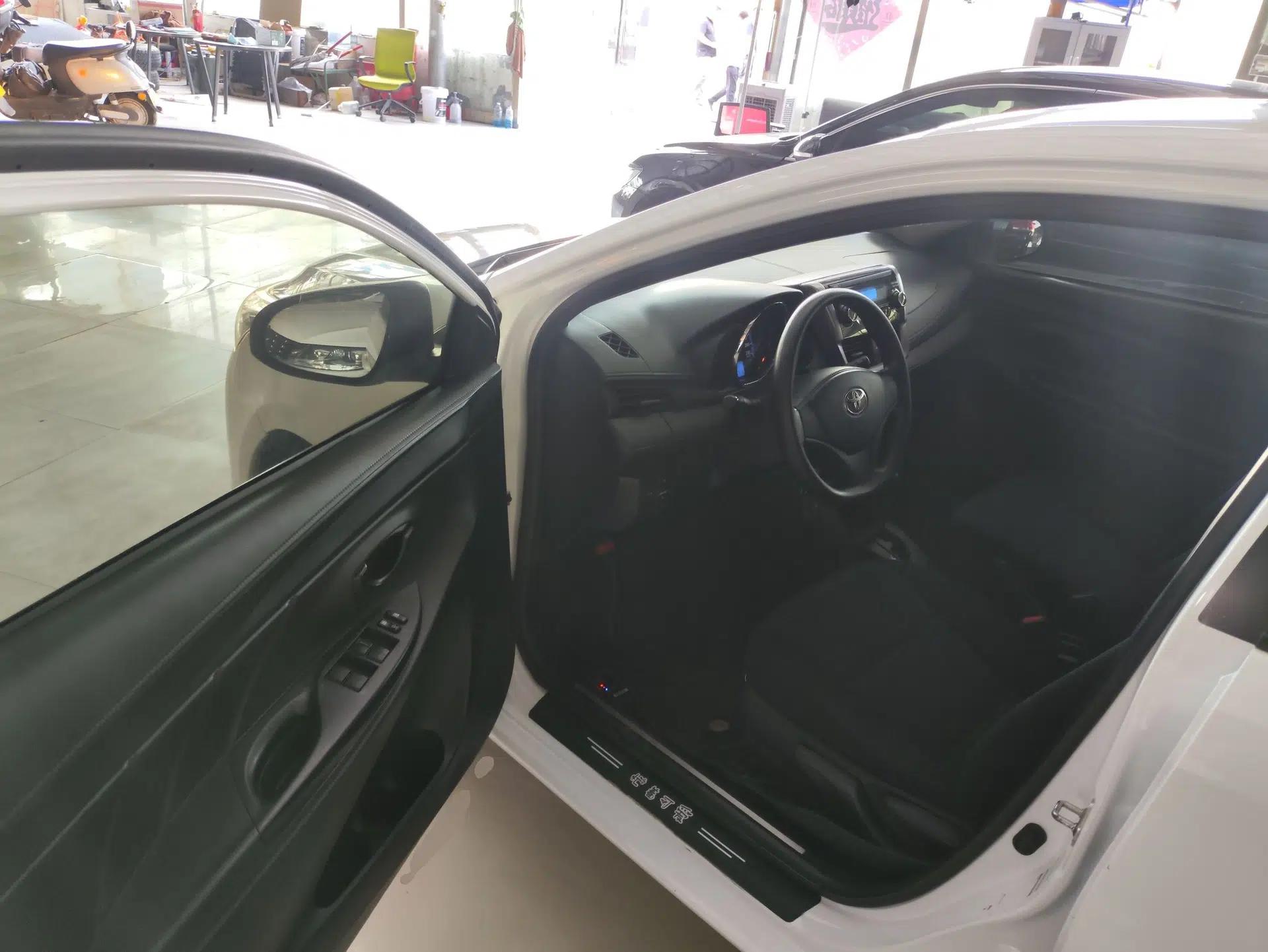 Toyota YARiS L Zhi Xuan 2016 Revised 1.5E CVT Charming Edition — миниатюра 18
