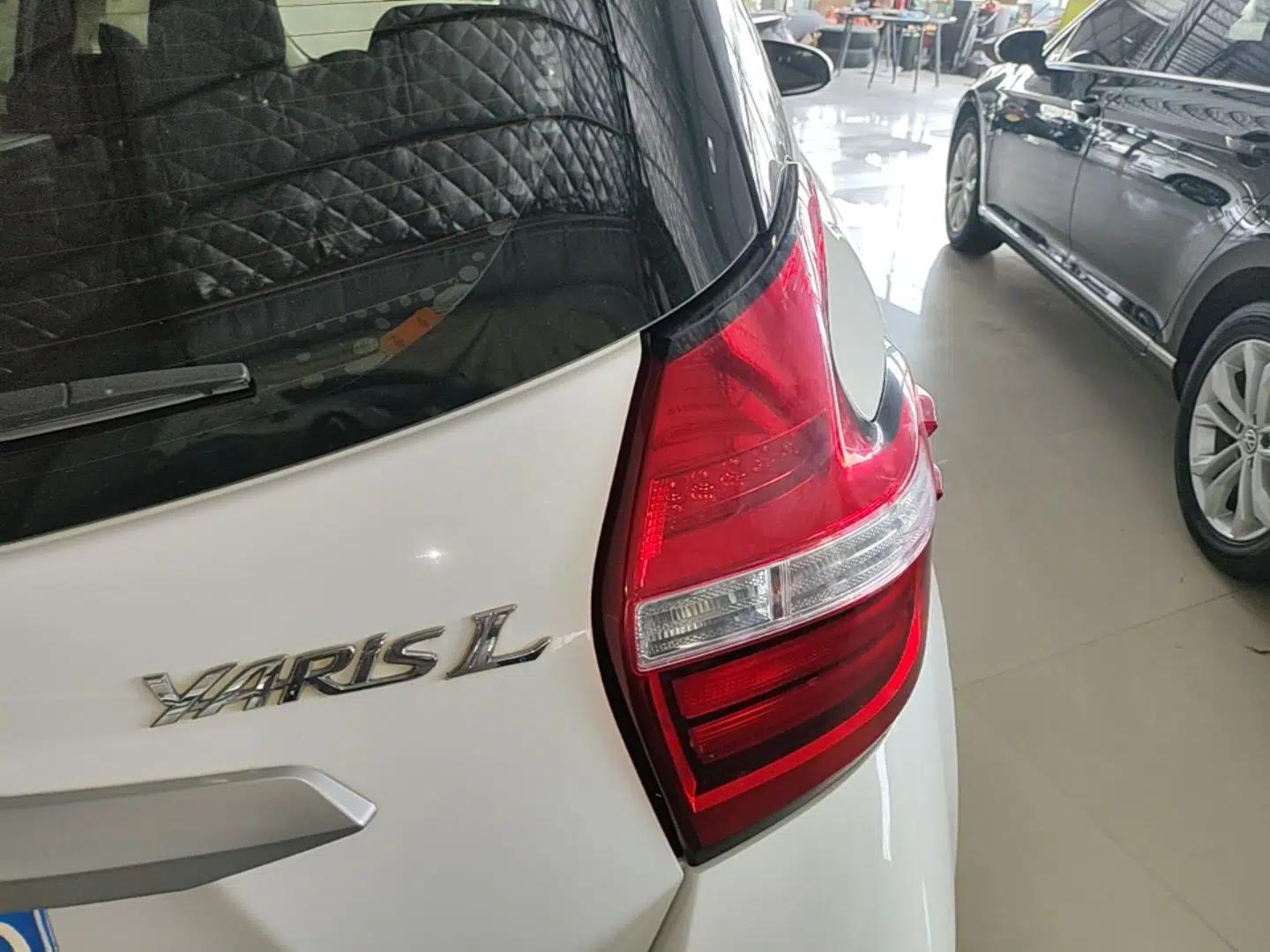 Toyota YARiS L Zhi Xuan 2016 Revised 1.5E CVT Charming Edition — миниатюра 9